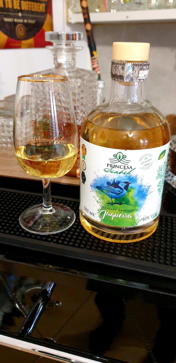 lilloriccio's tweet photo. #cachaça #princesaisabel jaqueira https://t.co/Wf5qKRiT31