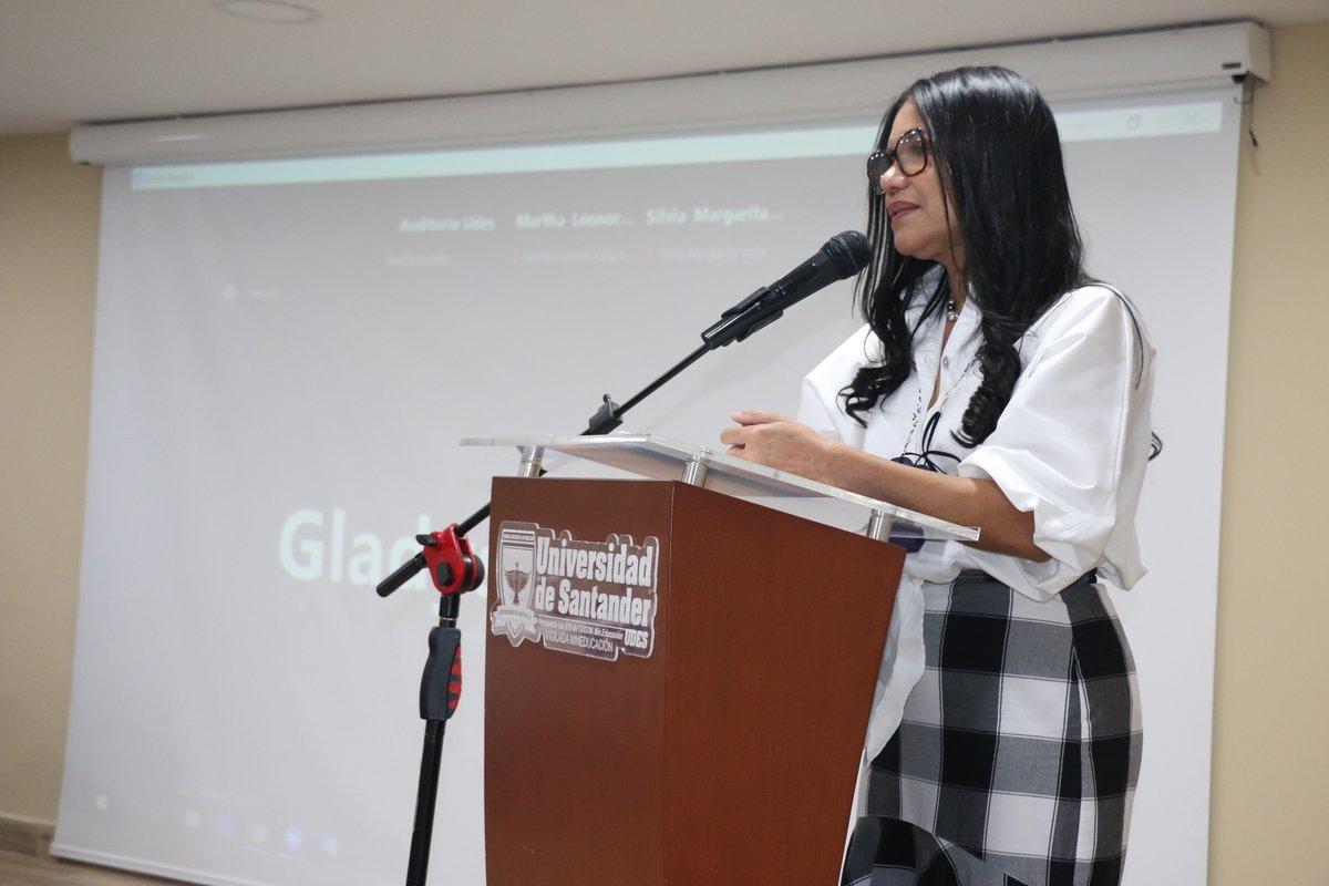 UDES_Valledupar's tweet photo. #UDESValledupar l La Universidad de Santander recibió a los futuros especialistas, más de 100 profesionales escogieron al alma mater para realizar sus estudios posgraduales #UDESigueFormando https://t.co/2r50zuoZXF