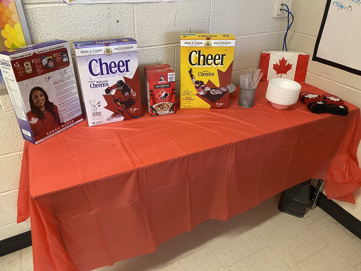 MissCBeattie's tweet photo. The Grade 8s #cheer ed on our @TeamCanada athletes during the Opening Ceremonies with @markmcmorris, @nursey16, and @cheerios ! #CheerWithCheerios #StrongerTogether ๐จ๐ฆ https://t.co/K4grpEbIsW