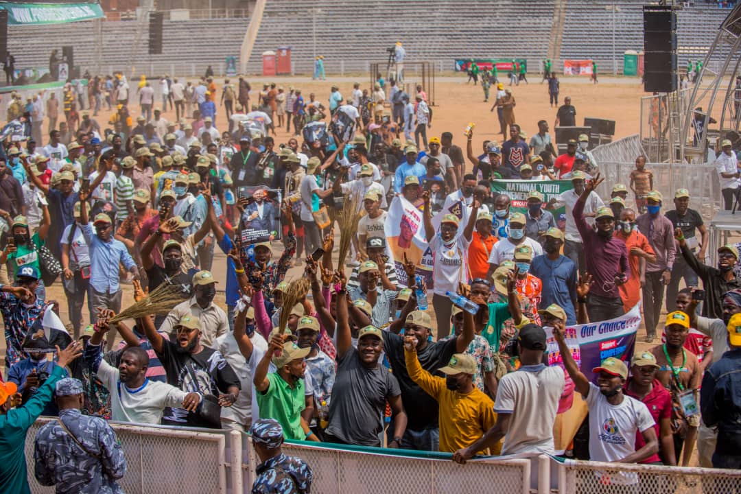ProgressiveYNG's tweet photo. Unbelievable energy in Ibadan today!!! It's really Youth O'Clock in Nigeria!!! #NewPolitics to take over! https://t.co/O3s0ihILv6