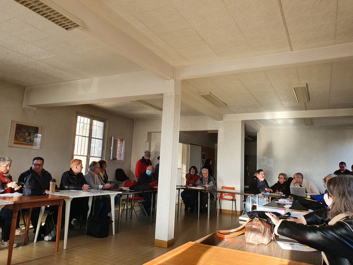 Berthe05229859's tweet photo. Ce matin assemblée citoyenne à Beaumont sur Oise.
Était présent le #POI, #LFI, #GJ, #PG95, le #PCF par des militants qui ne sont pas de la Ligne politique de #FabienRoussel, des syndicalistes et des citoyen.nes intéressés par l'#UnionPopulaire .
La dynamique est là.
#JLM2022 https://t.co/dTGZf5Pol4