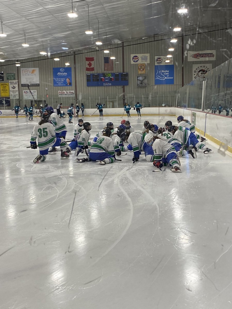 CHSNAthletics's tweet photo. Rockland Rockies & East Wave take the ice to warm up for the 2022 Section One Girls Ice Hockey Championship Game about to get under way!
LETβS GO!!!πππππ
#tealtribe
#greenwave
#hockeyfamily https://t.co/I7Z53Z7Aam