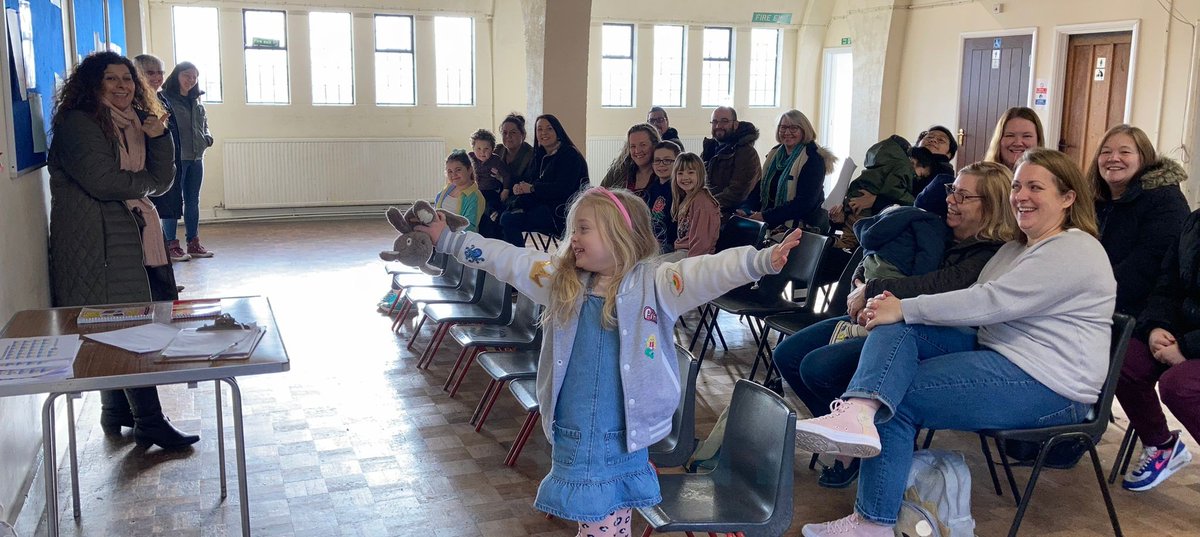 We had a fabulous family signing session this morning! Thank you to all who came along to join us.