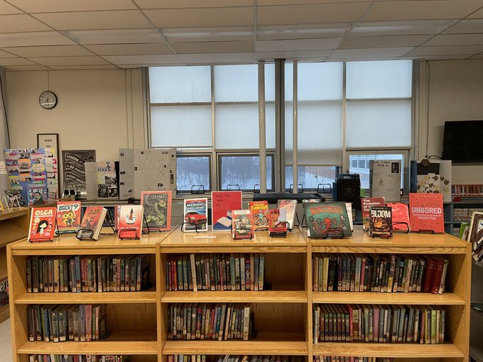 SchLibRI's tweet photo. RT@PVMSLibraryRI
Have you “red” this book? #pvmsreads #tlchat #slri https://t.co/LN7c2LdIiY