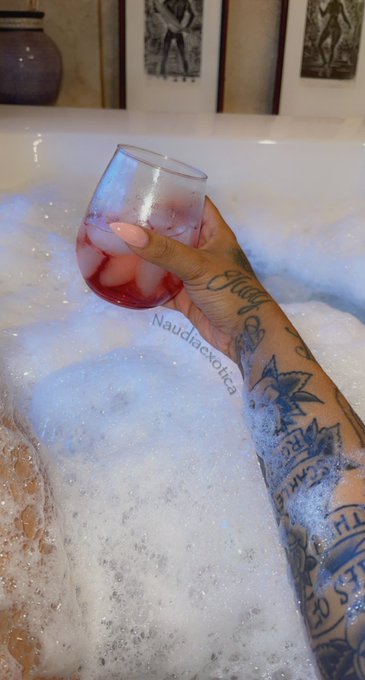This was Friday&rsquo;s vibe🍷🛁🧼 - https://t.co/s6NX48ZfYS #naudiaexotica #jacuzzi #vibe #aesthetic #wine #drink<a href="/tag/wine"class="tags"><span>#wine</span></a><a href="/tag/friday"class="tags"><span>#friday</span></a><a href="/tag/drink"class="tags"><span>#drink</span></a><a href="/tag/vibe"class="tags"><span>#vibe</span></a><a href="/tag/jacuzzi"class="tags"><span>#jacuzzi</span></a><a href="/tag/aesthetic"class="tags"><span>#aesthetic</span></a>