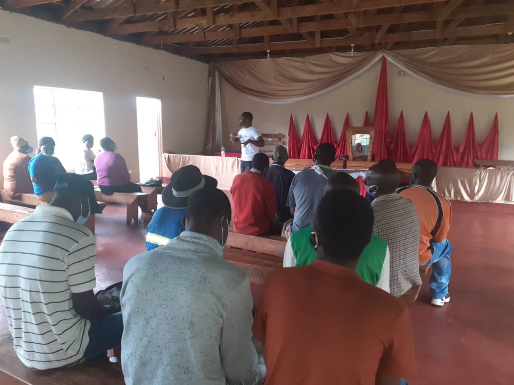 lewis_marowa's tweet photo. Community engagement is the starting point if we are to have any meaningful development. Engage citizens in the management of natural resources @greengovzw1 @ZIMCODD1 https://t.co/5sP0pb6ybq