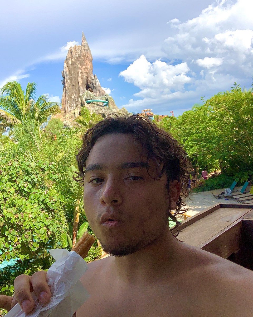 Typicaleo's tweet photo. It’s literally the fact I haven’t posted In almost two years now… DISGUSTANG https://t.co/57Q0SS2lRu
