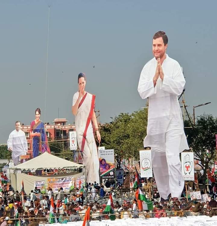 ShahNawazKhaki2's tweet photo. None but only Shri @RahulGandhi
Will be Next Prime Minister of India because he knows how to bring peace, prosperity, brotherhood &amp; Love in  Nation. #RahulTheNextPM https://t.co/YNhhUGPqmc