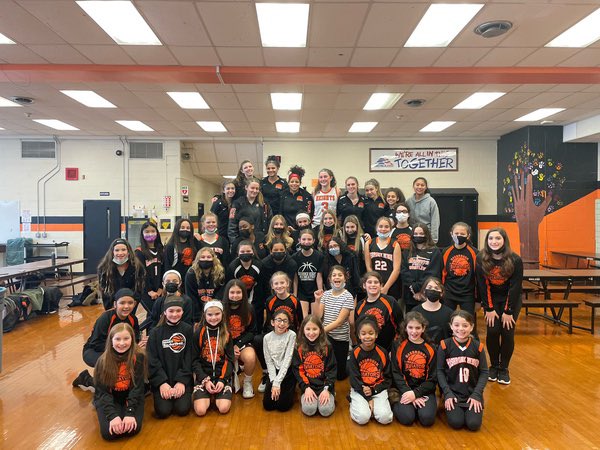 Playing an overtime county game vs really tough team was great, but what meant everything to us was having the future Aviators there! Thank you for supporting us, and we loved hanging out with you! Future is bright! @HHvarsitysports <a href="/NJICathletics/">NJIC</a>