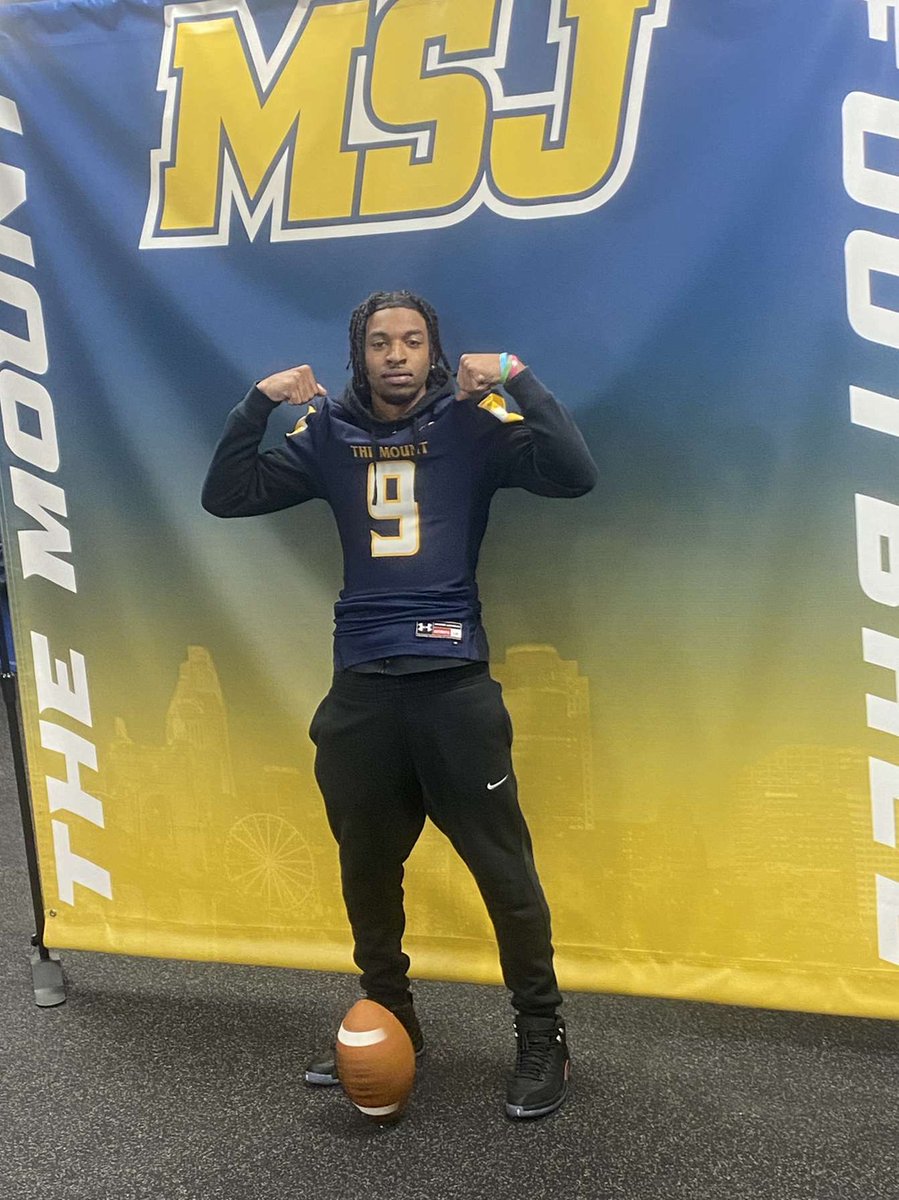 CorbenHoward's tweet photo. Had an amazing visit at @MSJ_FB today I appreciate the opportunity more then ever!! @CoachLittle7 @MSJ_FB @Tennessee7v7 @Kenwood_Fball https://t.co/syqrKPwWpR