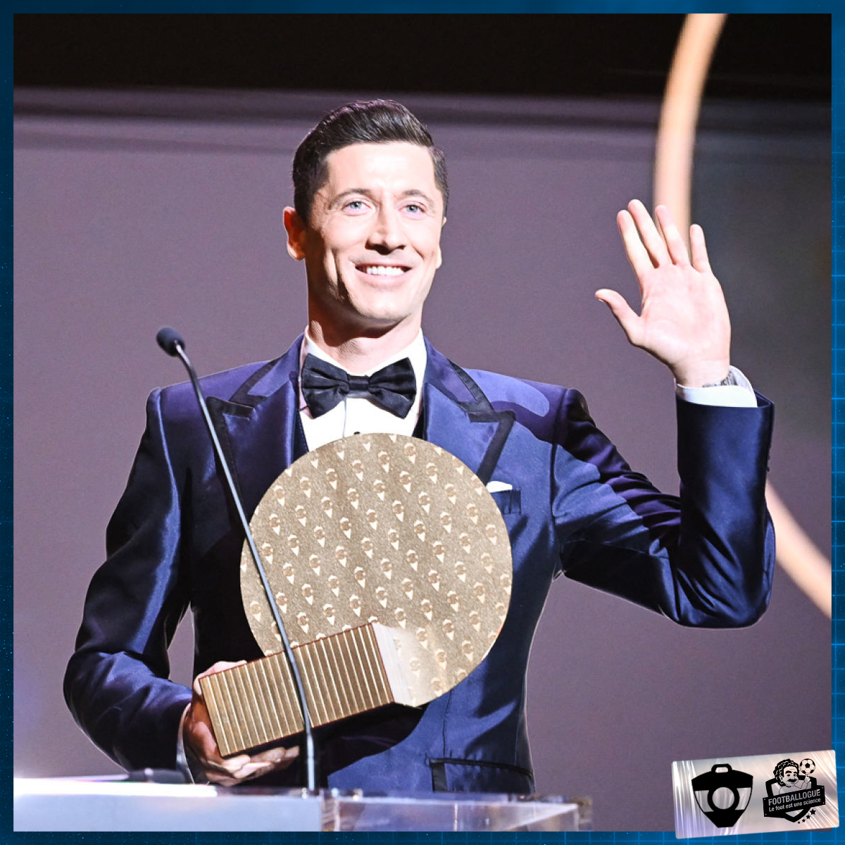 Footballogue's tweet photo. [#Décla🗣] Lewandowski revient sur la déclaration de Messi lors de la cérémonie du Ballon d'Or 💬 : "Il a demandé un Ballon d'Or pour moi mais il n'a pas voté pour moi pour The Best." 👊

(@PilkaNozna_pl / via Footmercato) https://t.co/5Gats7AzXA