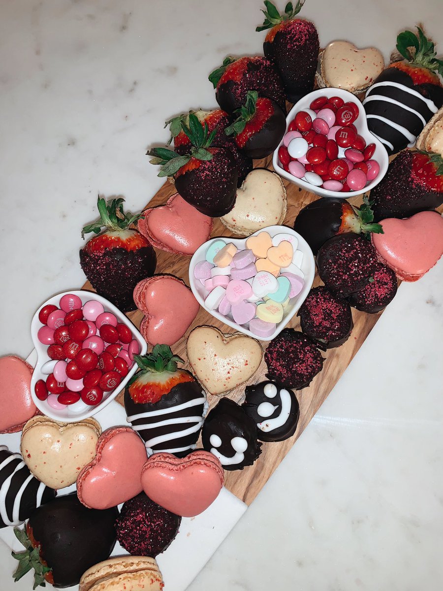 wickedboring's tweet photo. Valentine’s Day is the best holiday https://t.co/2AdaANDXAs