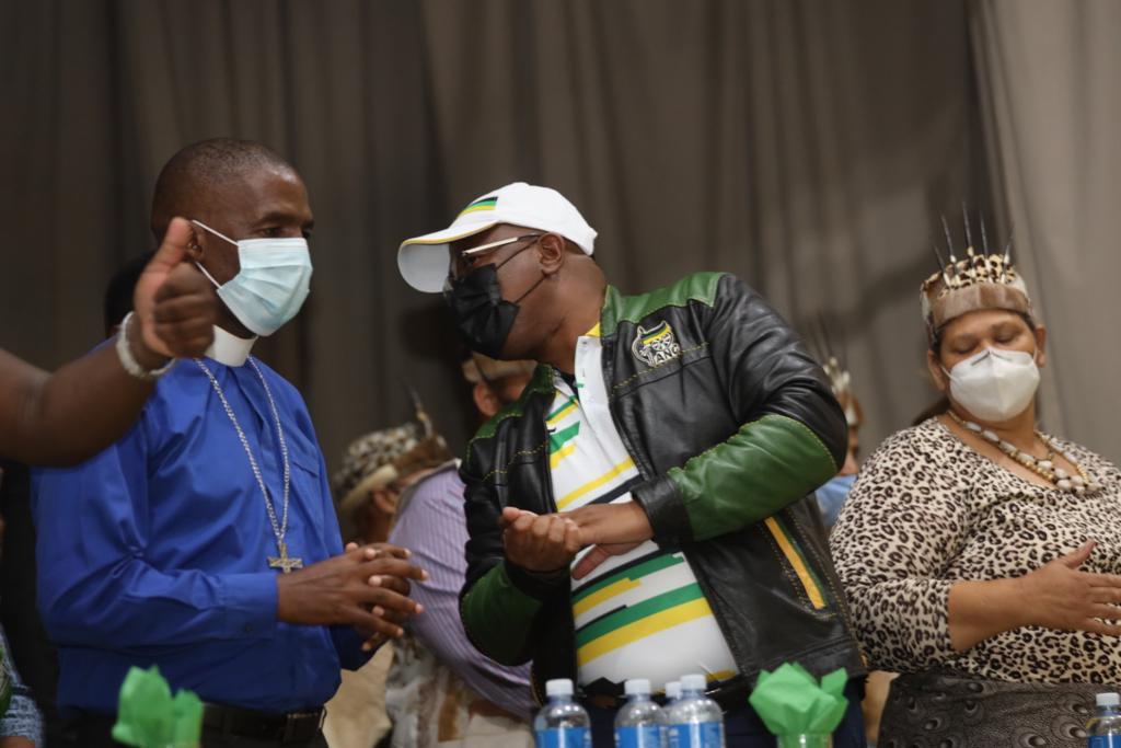 BuyaMabuyane22's tweet photo. ANC provincial Chairperson Cde Lubabalo Oscar Mabuyane has arrived in Orient Theatre ANC Dr Rubusana Region for #ANC110 celebrations.
#BuyaMabuyane22
#SecondPhase https://t.co/NWu5ez58jY