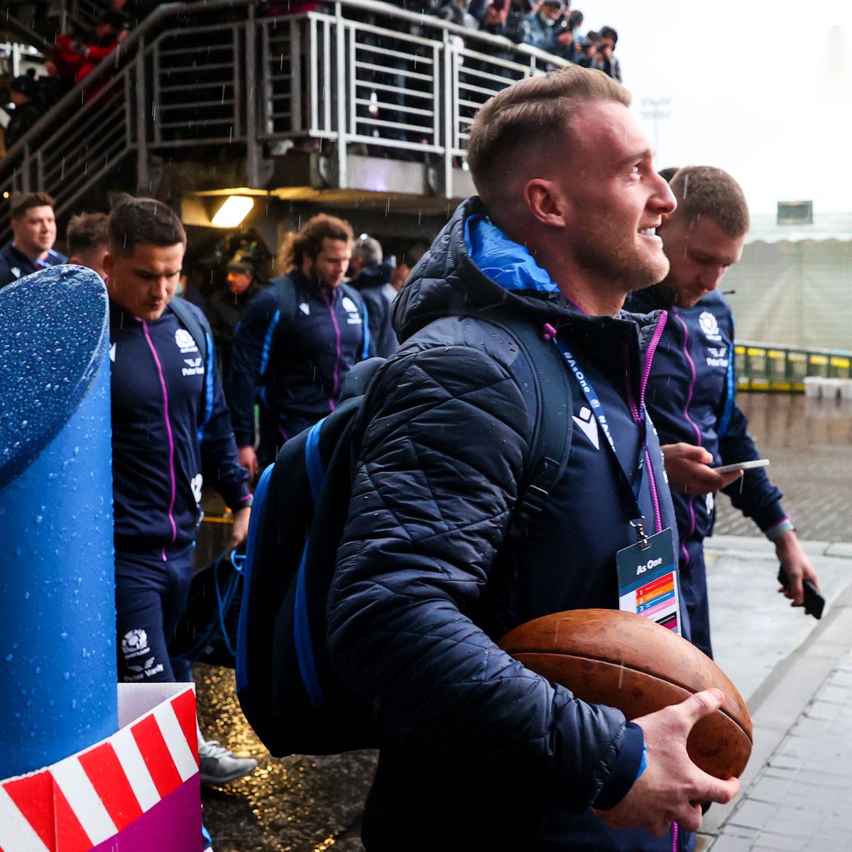 SixNationsRugby's tweet photo. The squads have arrived at Murrayfield📍

#SCOvENG #GuinnessSixNations https://t.co/xIxcH8T3GZ