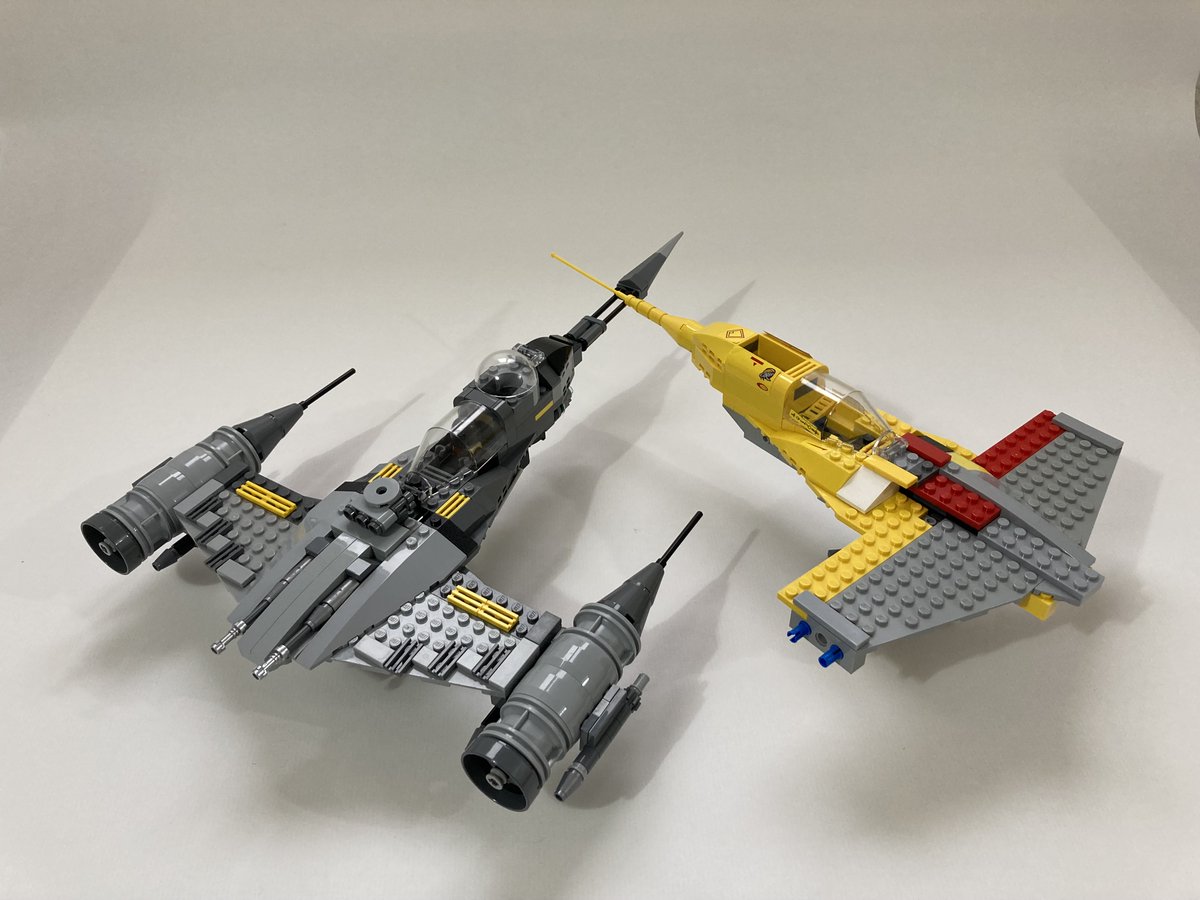 Mando's 'Wizard' - N1 Custom Starfighter

My first attempt at modifying the 7877 Lego set.

#AFOL #Lego #LegoMOC #LegoStarWars #N1Starfighter #TheBookOfBobaFett #TheMandalorian #StarWarsFanArt