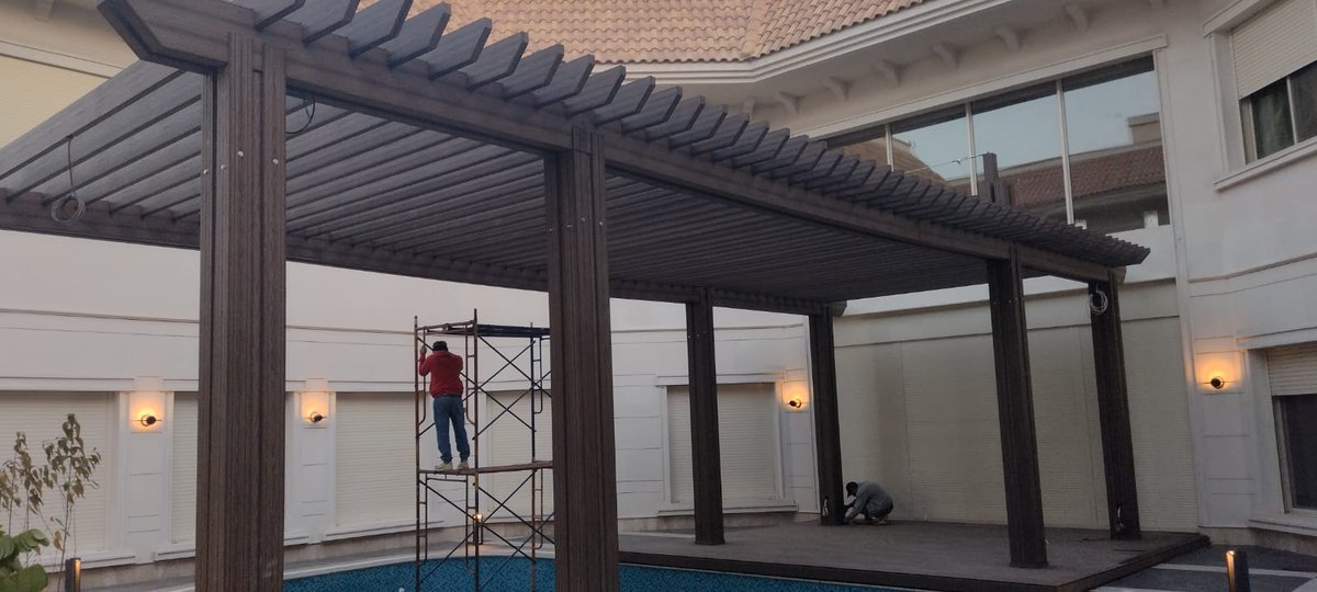 Wpc43285492's tweet photo. #الحزم_الشباب
#مظلات
برجوله من انتاج شركة مقنا للتنمية الصناعية 
الاعمده 12 * 12 و لكن كل عمود عباره عن 4 اعمده جنب بعض  12 * 12
الكمرات عباره عن 10 * 30 دبل
و السقف 5 * 20 https://t.co/zxy0DD3ZeM