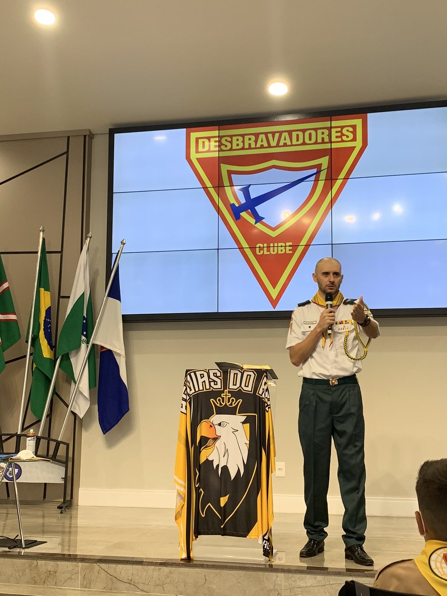 DanielCiseski's tweet photo. Hj foi dia de iniciar as atividades do Clube Águias do Rei! https://t.co/yPa7SIKdbL