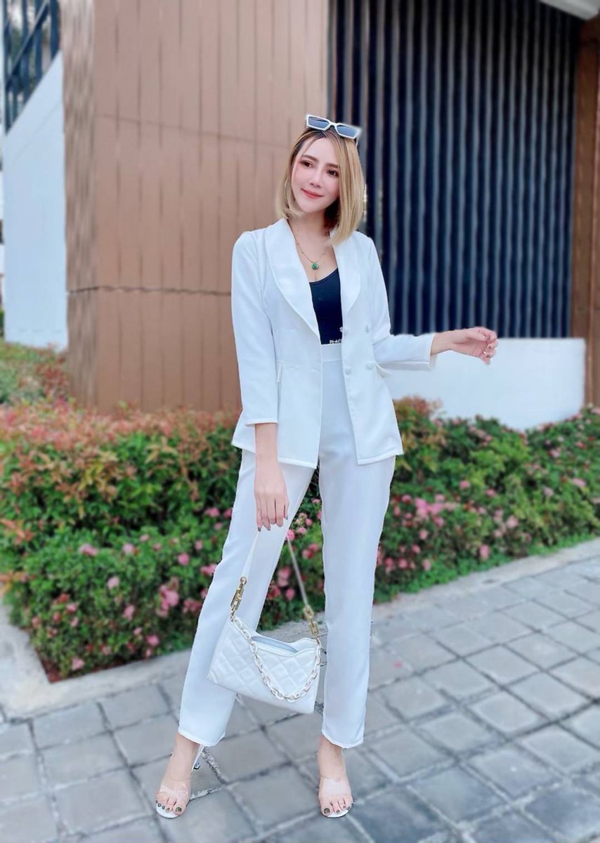Barbieswink8's tweet photo. #สูทผู้หญิง งานดี เนื้อดี รังสรร
มาให้แล้ว เริสมาก งานนี้ที่รอคอย

ราคา 390.- จากปกติ 590.- รีบเลย

#เสื้อยืด #เสื้อเชิ้ต #เดรสยาว #เดรสแฟชั่น
#เสื้อเอี้ยม #เดรสสั้น #เสื้อสไตล์เกาหลี #เสื้อครอป
#เสื้อแฟชั่น #เสื้อผ้าแฟชั่นราคาถูก #เสื้อกั๊กไหมพรม #เสื้อไหมพรม https://t.co/K7TrCEVkH3