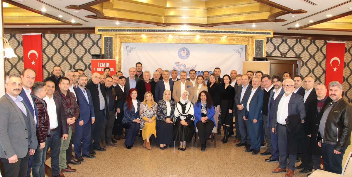 ebsizmir1's tweet photo. Eğitim-Bir-Sen’imizin kuruluşunun 30. yıldönümünde Şubemizin bugünlere gelmesinde büyük emek ve katkıları olan sendika yöneticilerimiz ile bir araya geldik.

➡️https://t.co/OCWC8gmwOW

#EBSİzmir1 https://t.co/z2KxkvLdAp
