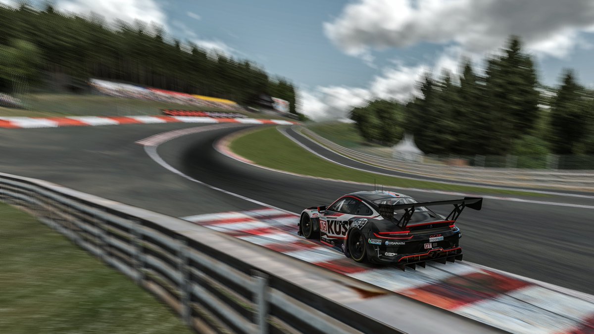 #iRSCO : <a href="/SportsCarOpen/">Sports Car Open</a> 3⃣ Hours down, 5⃣ to go - A flying start from Bram, we're in the podium battle!

👉P3, chasing down P2 😈

🔴 LIVE 🔴
📺 : bit.ly/3sCABzZ

<a href="/team75bernhard/">TEAM 75 Bernhard</a> <a href="/kuesofficial/">KÜS</a> <a href="/Timo_Bernhard/">Timo Bernhard</a>
<a href="/CkModelcars/">ck-modelcars.de</a> <a href="/PorscheRaces/">Porsche Motorsport</a> <a href="/PorscheNewsroom/">Porsche Newsroom</a> <a href="/FRIUM/">friumn:</a>