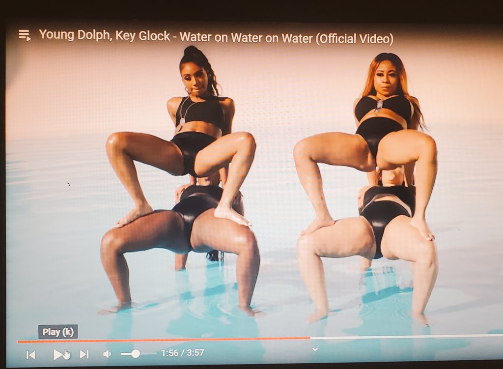 thepr0blemchyld's tweet photo. Great choreography  👀😜#youngdolph #keyglock water on water https://t.co/gEu6l3zGgH