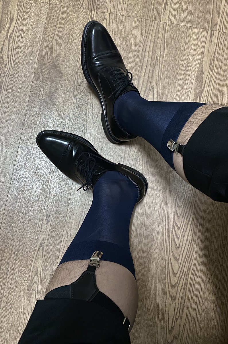 G2010JJ's tweet photo. 这两天好像发春了，拍照特别有感觉。
（深圳正装0 找深圳正装1） https://t.co/zNUsNKd5e0