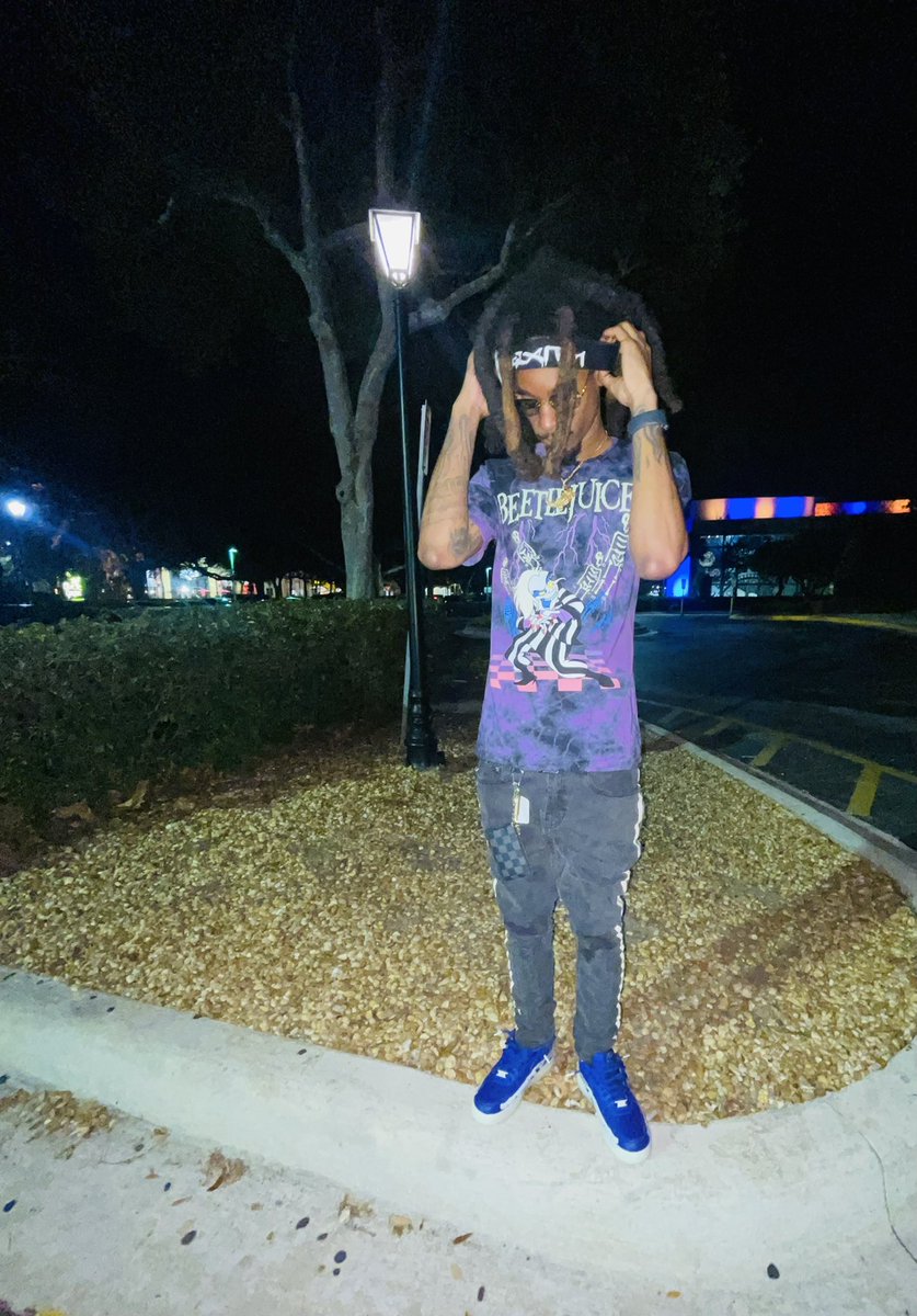 SnappaTaz's tweet photo. Katch Em, Up It, I’m Takin His Jewlery 🥱 https://t.co/2MzpYwQSpA