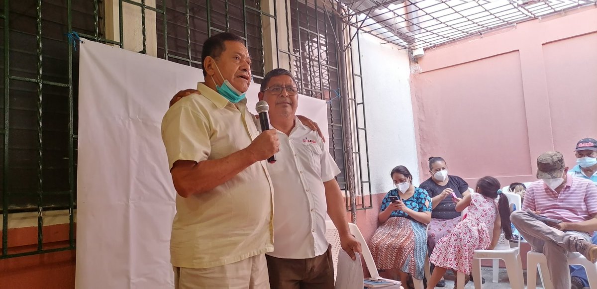 AyalaFrankSv's tweet photo. @SITRAANDA este día realiza su Asamblea General y nuestro Secretario General @DAVIDMELQUISED2 y Secretario General de @STIPES2020 apoyando a @FesipaesO de cerca junto a los trabajadores. https://t.co/X4mfQMcFBk