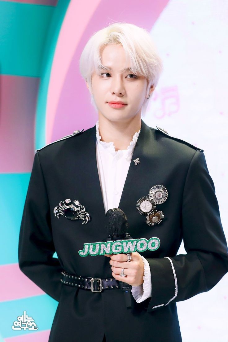 Hi Hallo annyeong~~
My Name Leonard Griffin Anderson, call me Leo. Chr? Liat pict ye
Mutualan? Gass
#rp #NCT127 #JUNGWOO