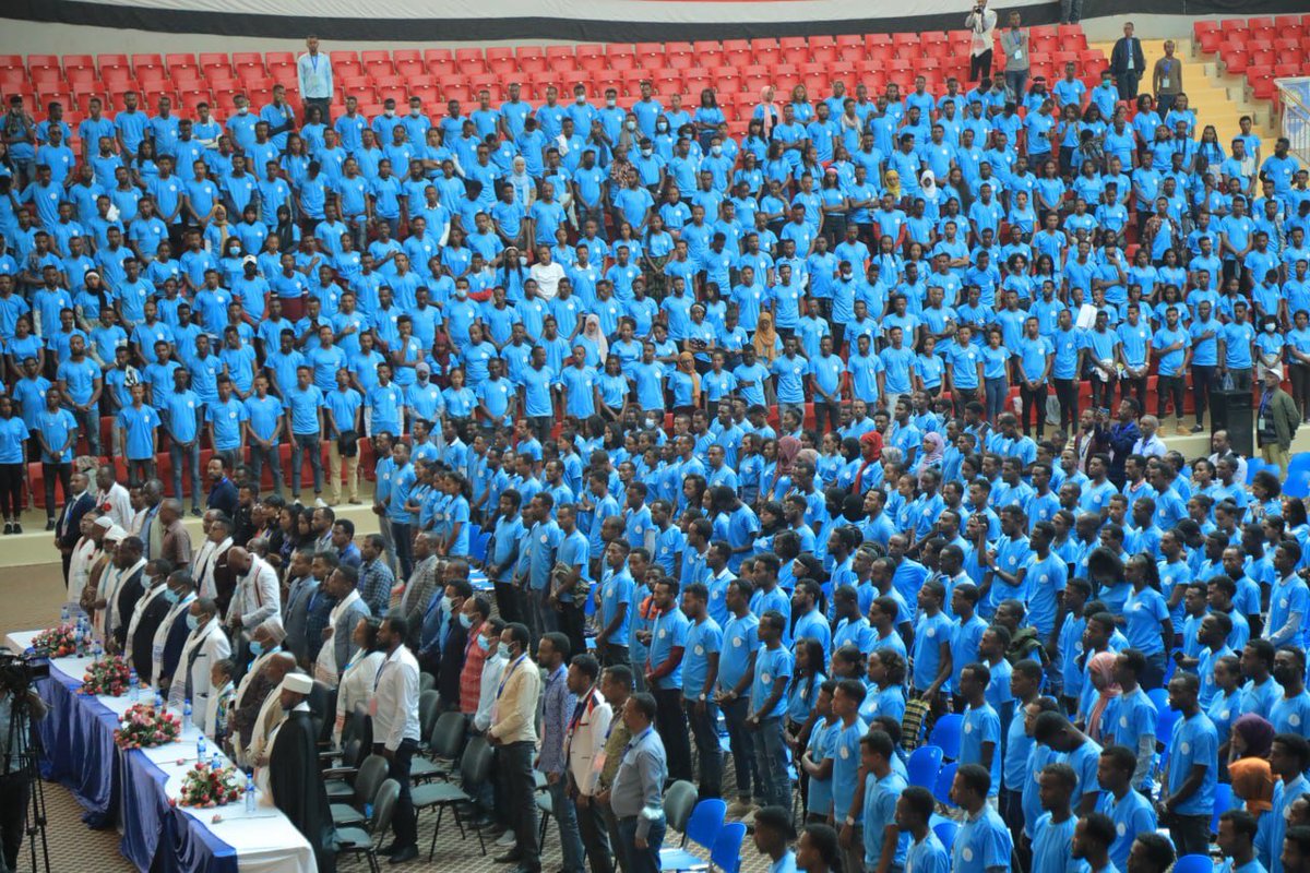 A total of 1309 3rd round National Youth Volunteer Training trainees, who have been attending Jimma University for 45 days, graduated today.‌‌

The trainees will serve the community on  all regions of the country for the coming 10 months. #MOP #Ethiopia