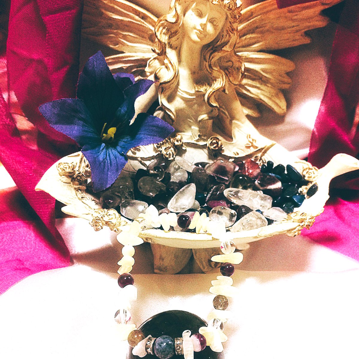 moonstarkaguya's tweet photo. 星詠かぐや、八神あやめの名で陰陽法師、タロットカウンセリングをしております。恋の悩み、金運、縁切り縁繋ぎ、スピリチュアルな現象などDMよりお問合せ下さい。
アナタの人生の道標に、アナタの心の楔を解き放ち、幸運を呼び寄せます。

#星詠み #タロットカウンセリング #陰陽道 #陰陽法師 https://t.co/20P1BQM8Yx