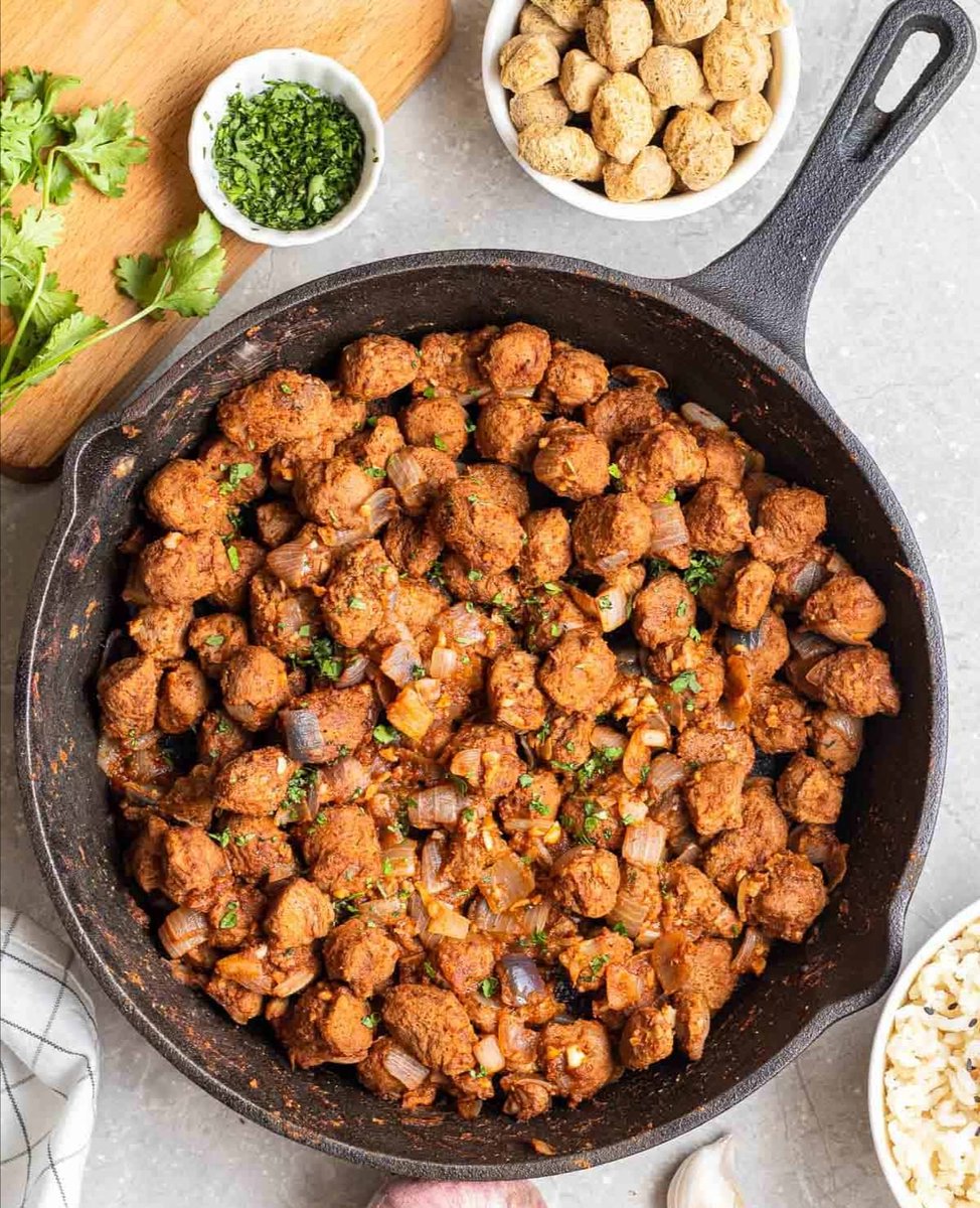 KitchenQueenR's tweet photo. https://t.co/G9OTNT8wpH
👆 Creamy Soya chunks recipe
#tinderswindler #ateezdisband
#Olympics
#Wordle231 #Beijing2022
#INDvENG #BeijingWinterOlympics
#TorontoConvoy #OurUniverseJisungDay
#weddingvibes #aliabhatt #GangubaiKathiawadiTrailer #PushpaOnPrimeFromToday #tranding https://t.co/NWh8jFUwi7