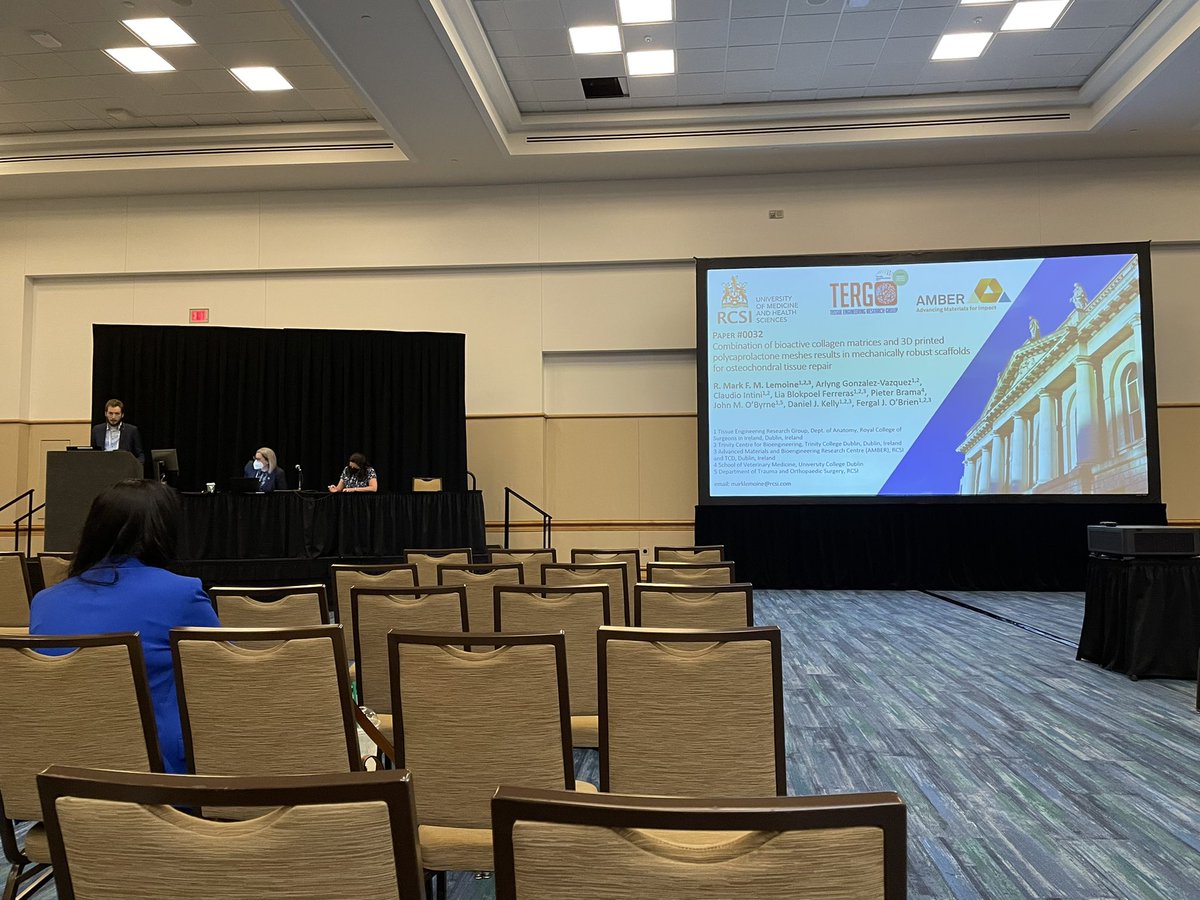 Great to see <a href="/RiffLemoine/">Mark Lemoine</a> presenting his work on ‘3D printed scaffolds for cartilage regeneration osteochondral repair’ shortlisted for #NIRA during the <a href="/ORSsociety/">Orthopaedic Research Society</a> annual meeting!
<a href="/TissueEngDublin/">RCSI TERG</a> <a href="/RCSI_Irl/">RCSI</a>