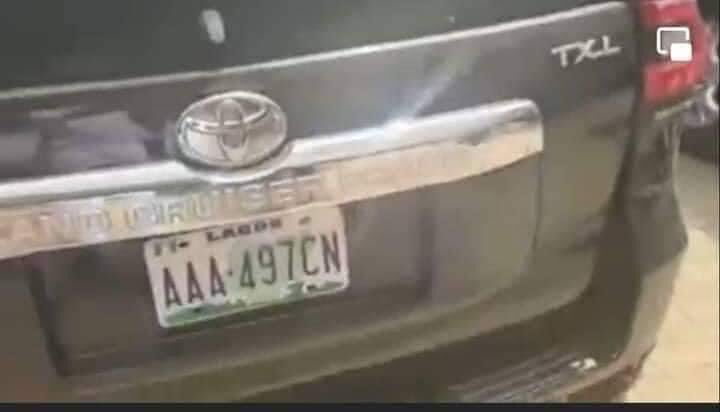 kingrichwise's tweet photo. #Adedoyin, given an executive treatment conveyed out of the court with his own personal car TOYOTA LAND CRUISER, with Registration Number: AAA497CN. May God help the poor in this country..
 
Still wondering why and how a prime suspect will be given VIP treatment
#Justice4timothy https://t.co/COXrWuFCu8