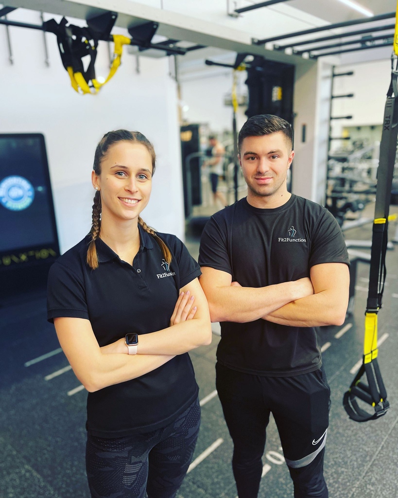 Fit_2_Function_'s tweet photo. 💥Meet The Team💥
Anna & Claudiu are our onsite practitioners at our Covent Garden Clinic 😃
They are both passionate about helping people recover from injury ✅
#fit2function #fit2functionclinicslondon #injuryclinic #physio #physiotherapy https://t.co/xCSivNTE8g