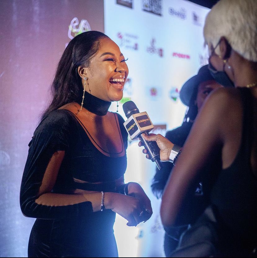 StarGirlDaily's tweet photo. Don’t miss the season finale of #InsideLifeWithErica coming up at 6:29pm WAT and 7:29pm CAT on BET

Dstv channel 129 and Gotv channel 21.

Tune in now!! 💫✨
#EricaOnBET
#EricaNlewedim https://t.co/Y55wAPPqTW