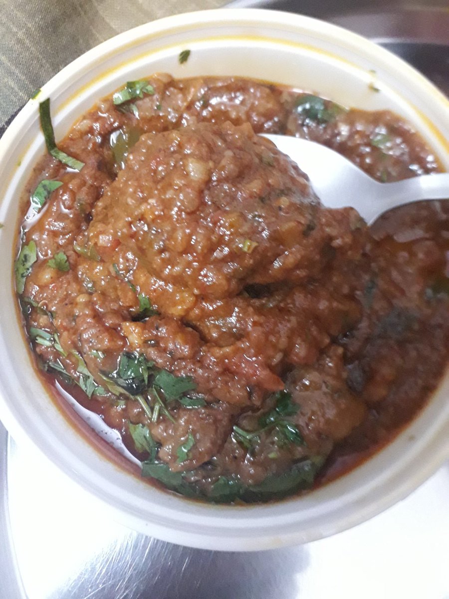 Jituvarma01's tweet photo. @zomatocare @ZomatoProHelp Ordered pav bhaji got burned spice less bhaji... Worthless had to order from somewhere else
Order id - 2635458772 https://t.co/v9azhM4tYv