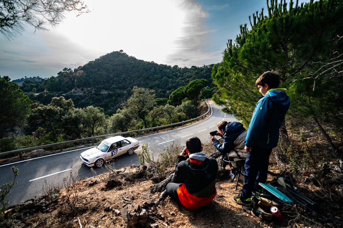 inginecreators's tweet photo. ¡Disfrutando en familia del @RallyLloret !

#SonyAlpha #RallyLloret #Motorsport https://t.co/IVvx0Sp7SN
