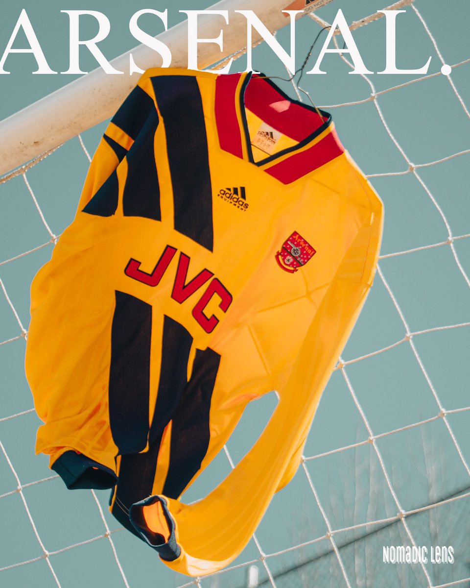 Nomadic_Lens's tweet photo. Arsenal Away 93/94 @adidasoriginals remake - shot by me📸 1/2 #arsenal #footballphotography #photography #footy #kit https://t.co/aPCRufb7sw