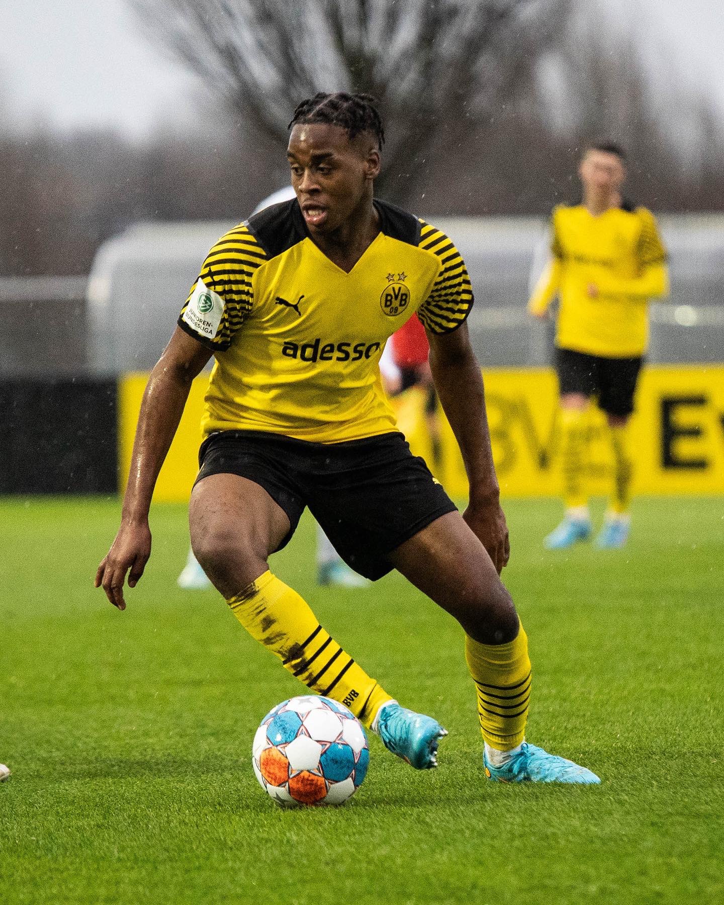 байно гиттенс. Bynoe gittens. Gittens. джейми байно-гиттенс. боруссия дортмунд.