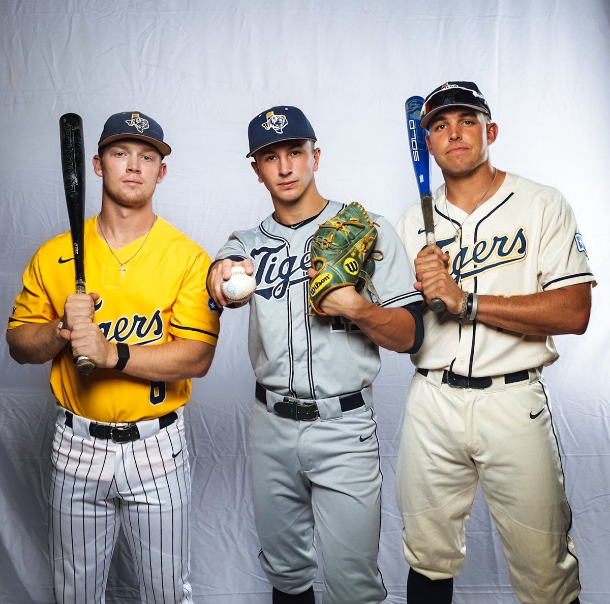Senior Szn begins today! ⚾️