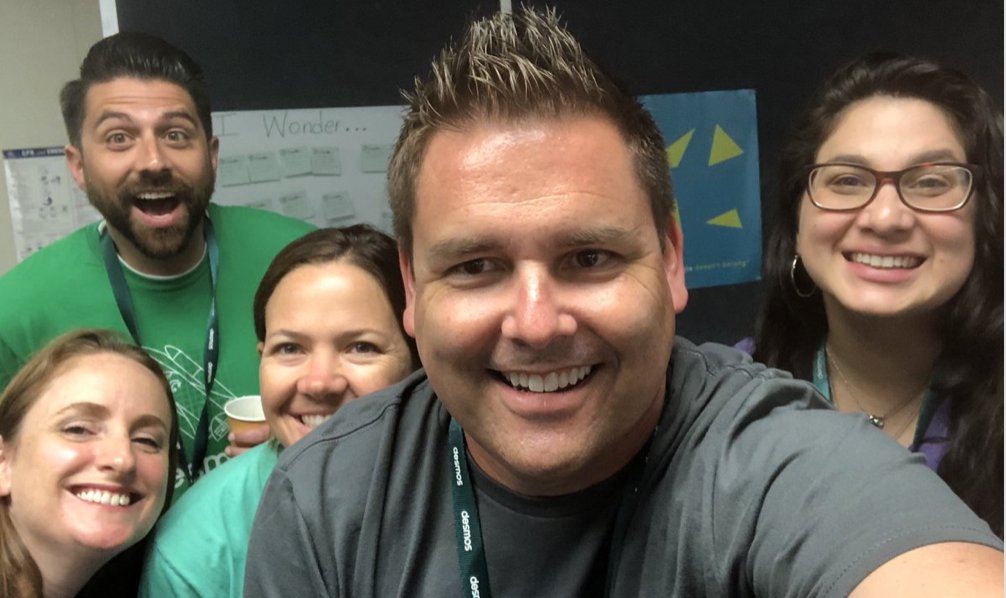 Audrey_Mendivil's tweet photo. One of my favorite @johnberray pictures. Reflecting on how we've leaned into friendships, kindness and being rad this last year in #honoringjohn today. https://t.co/sDU1y9UvM6