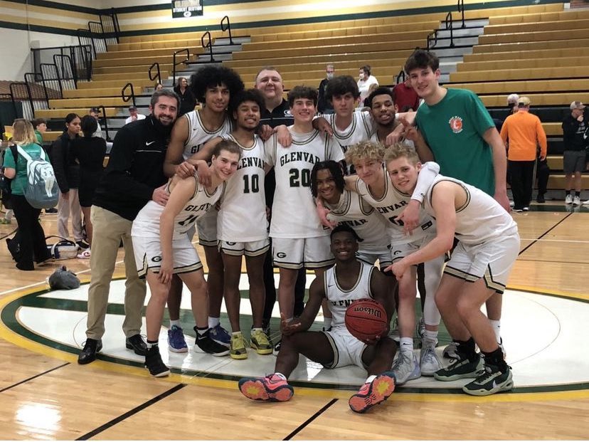 pridehighlander's tweet photo. APPRECIATE POST
last night Stephen Barber Jr became apart of the 1000 point club in a Highlander win against Salem 81-70. congratulations Stephen and keep it up! https://t.co/0JrFGTmCFN