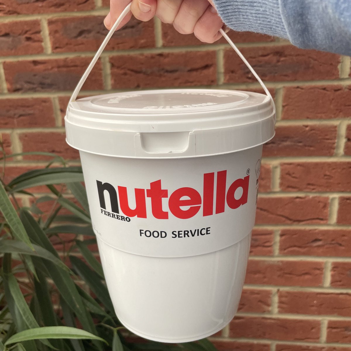 Happy #WorldNutellaDay from <a href="/PemberleyBakes/">Pemberley Bakes</a> ❤️🍫🥄🤤