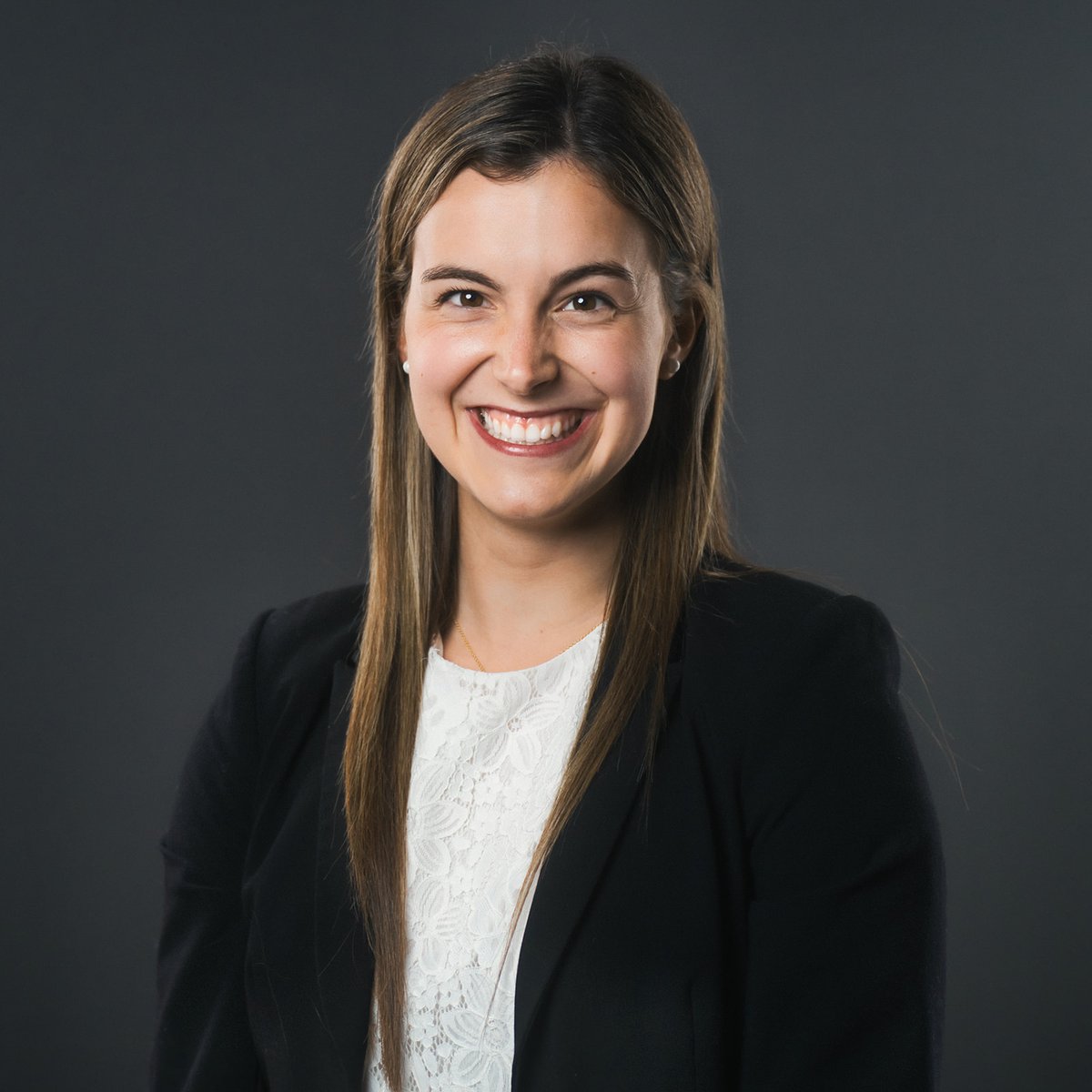 iupt_iusoc's tweet photo. Alyssa DeJoan, IUDPT 2024, Co-Operations Chair

My favorite parts of SOC include spending time with the students, alumni, faculty, and community members during the clinic day and watching my classmates gain confidence in their treatment skills! https://t.co/I7ioWsJwzk