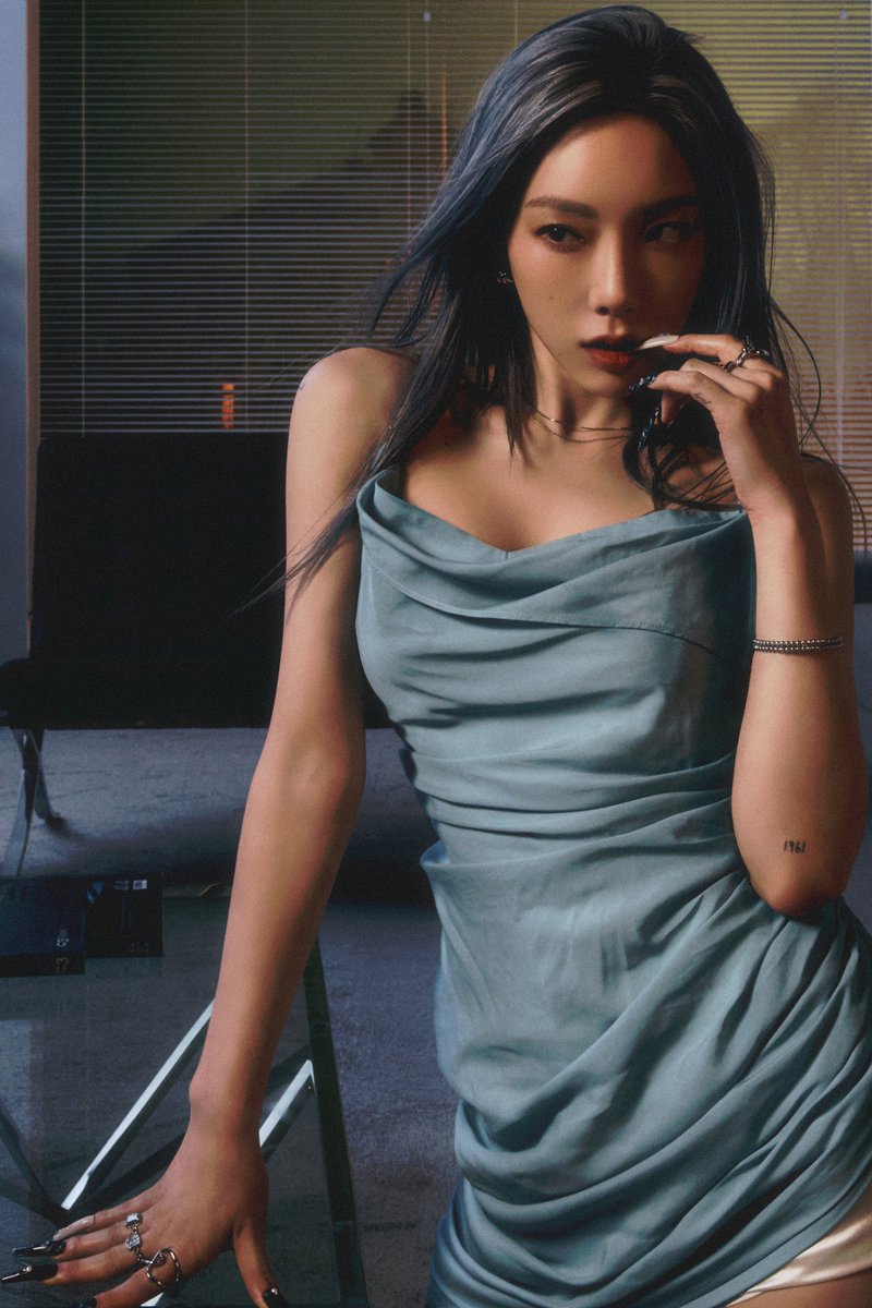 porcel444in's tweet photo. insanity.. this is insane who photographed taeyeon i need to know https://t.co/iJsWzfQD7a