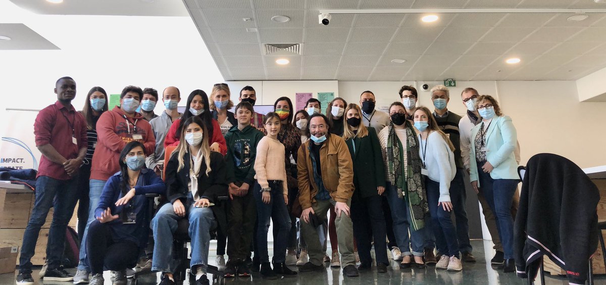 Anaimont9's tweet photo. @lets_steam_eu today technocreative workshop at Nice! thanks to all that make it possible ! @margaridaromero @ManonBallester @Jnthbdn @najatfahed1 @KurmenStephany @StClairLefevre https://t.co/zJciWiQd5F