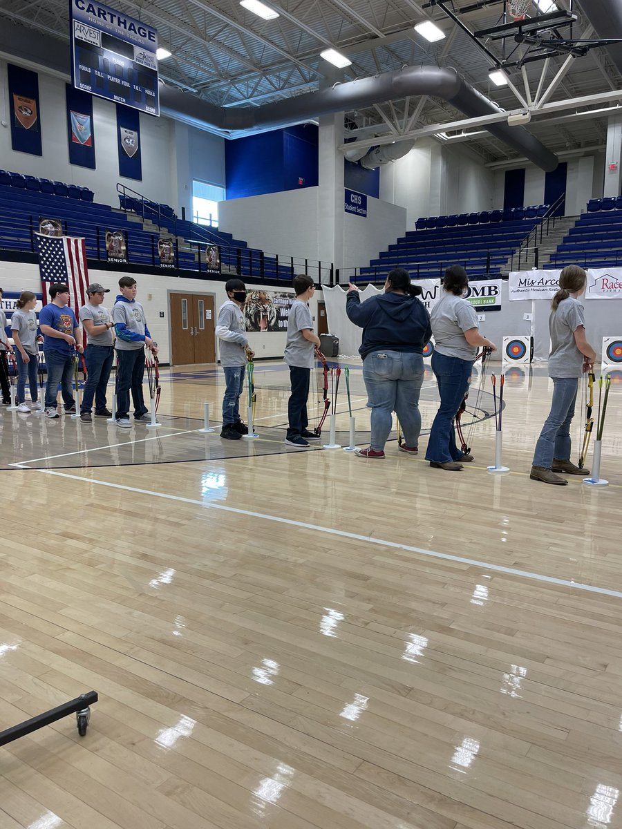NHSArchery's tweet photo. Carthage Tournament today. Early morning competition. @NeoshoHS @NeoshoAD https://t.co/ogiCjzcvNs