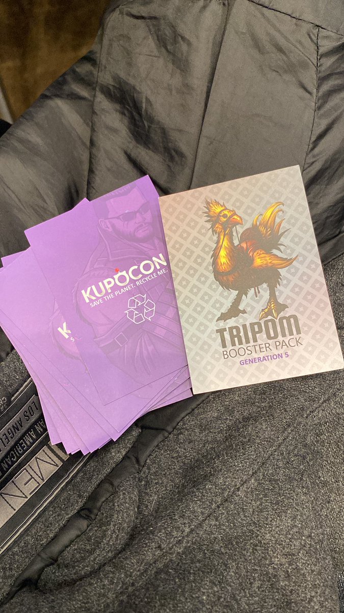 bsjkupo's tweet photo. So I just was up on stage at #kupocon for winning the #tripletriad / #Tripom card game event!
I’ve played it for one day O.O
Thanks everyone! It was fun! https://t.co/NLs2NYyka9