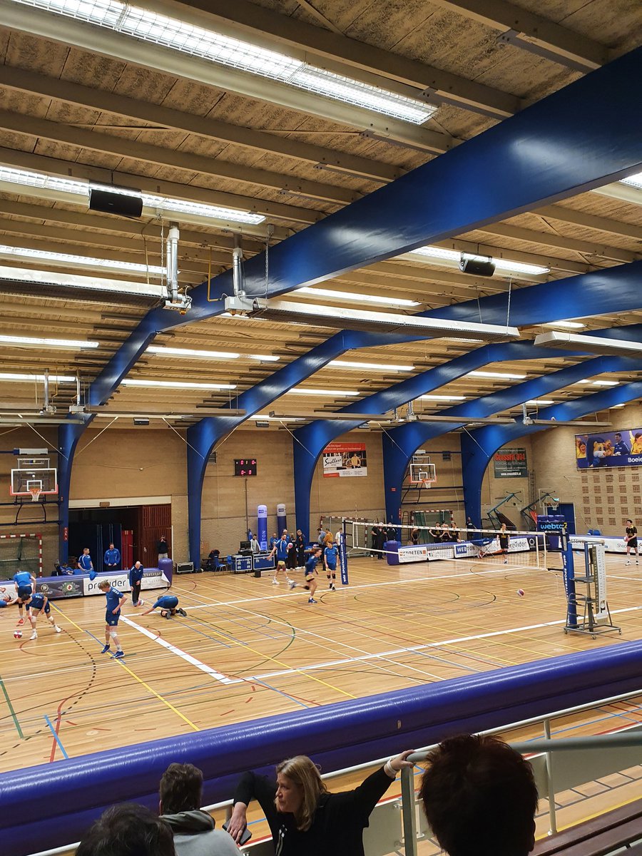 We mogen weer. <a href="/webtonhengelo/">Webton Hengelo</a> tegen <a href="/PDK_Volley/">Prima Donna Huizen</a> #Topdivisie start 1900